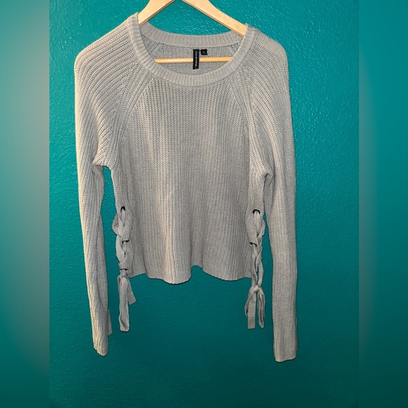 moon & madison Sweaters - Moon&Madison side tie sweater size large